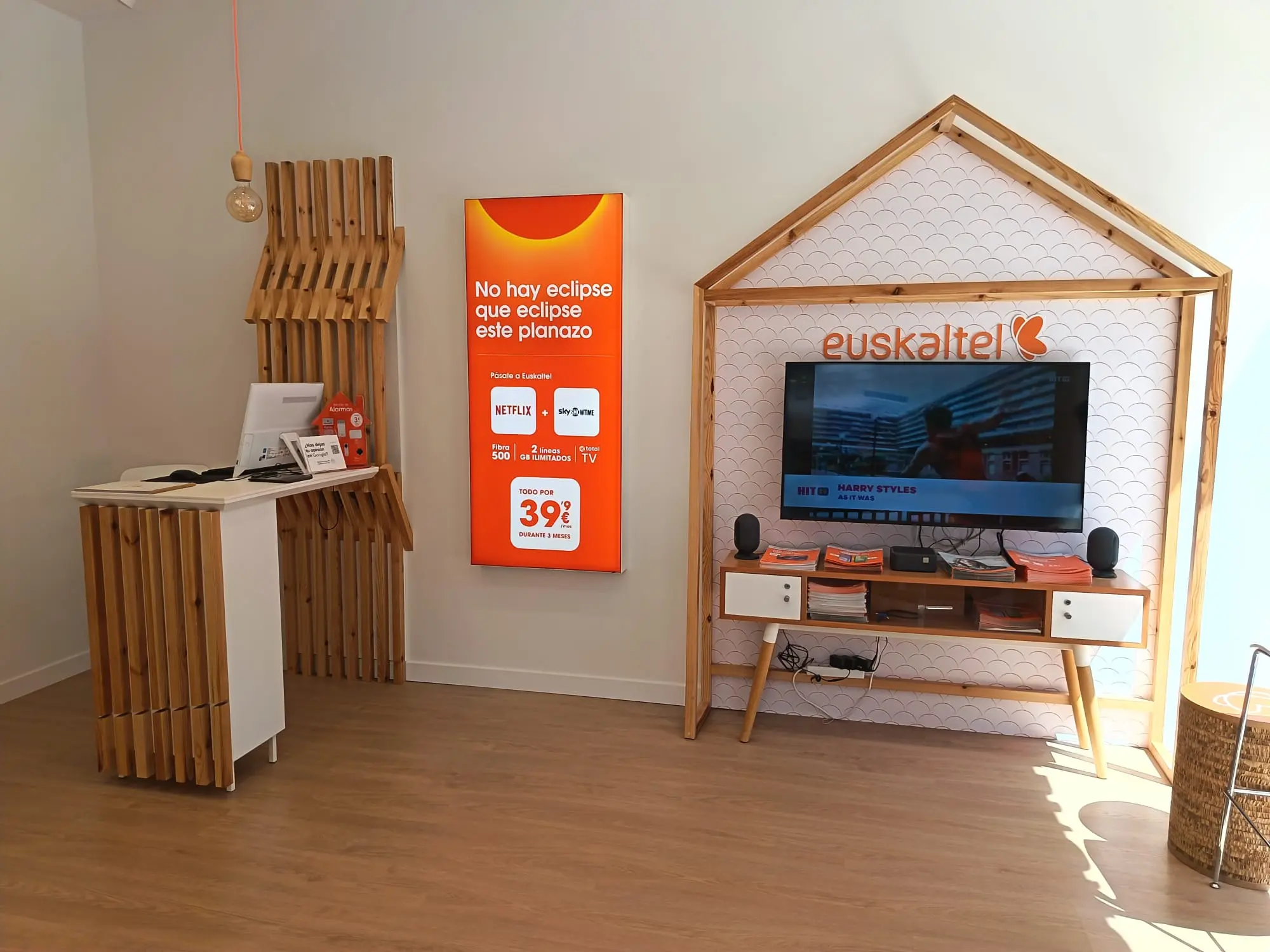 Tienda Euskaltel Calle Errebal, 5